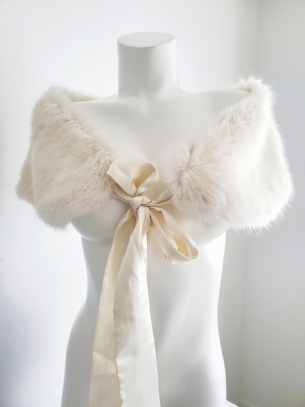 David's Bridal  Capelet in Ivory